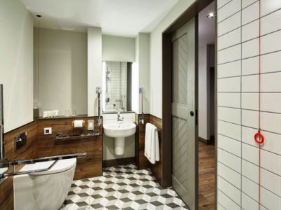 By Marriott Bridge Hotel Londra
